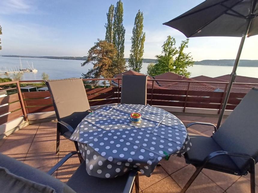 Bodensee Apartment Ueberlingen Strandweg المظهر الخارجي الصورة